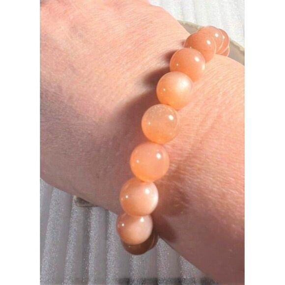High Quality Peach Moonstone Beaded Stretch Bracelet - 10mm beads - Picture 4 of 4